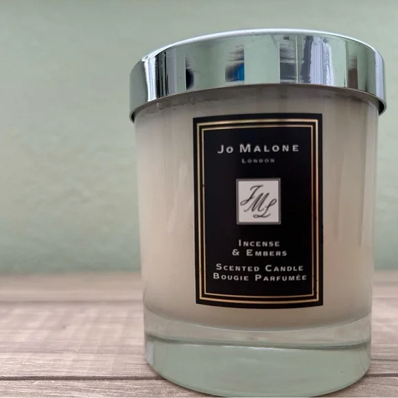 Jo Malone Cream Candle with Silver Lid - Picture 2 of 6